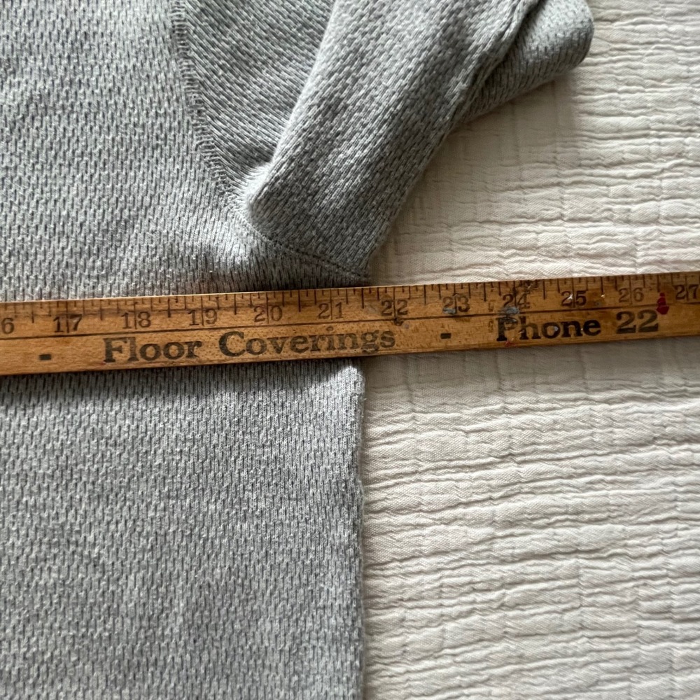 Taylor Stitch Organic Cotton Waffle Crew Heather Grey Size 42 L - Picture 7 of 8
